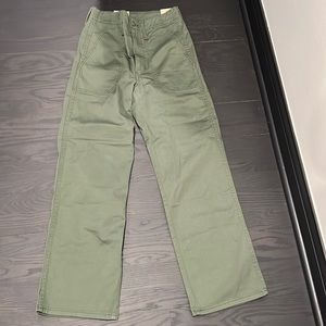 Levi’s new with tags surplus straight in green size 24